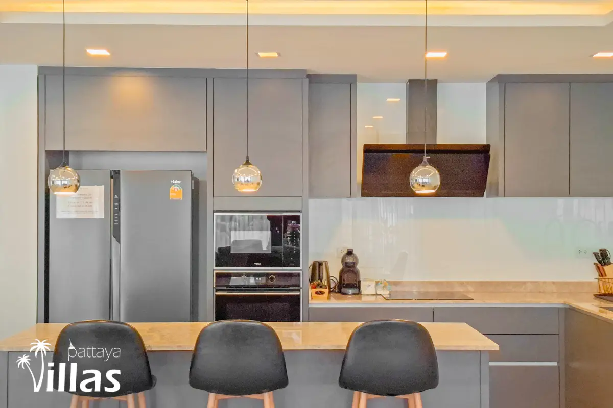 Pattaya Beach Villas